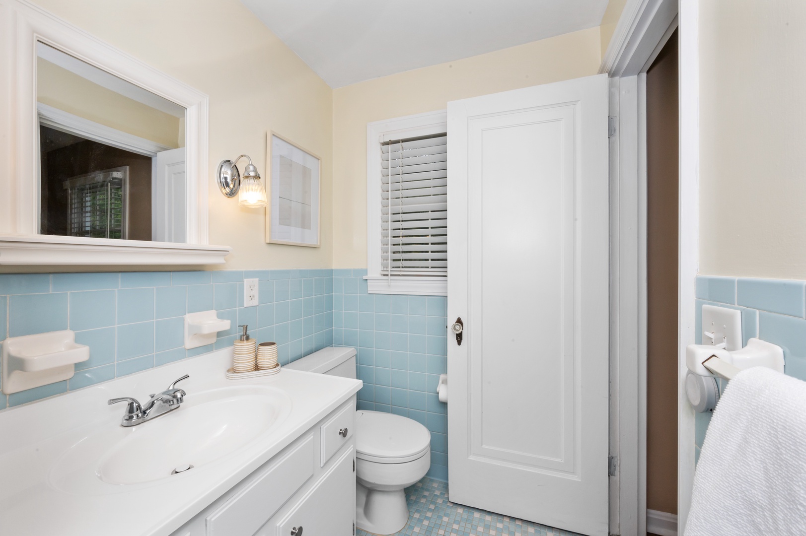 The 2nd floor full bathroom includes a single vanity & shower/tub combo