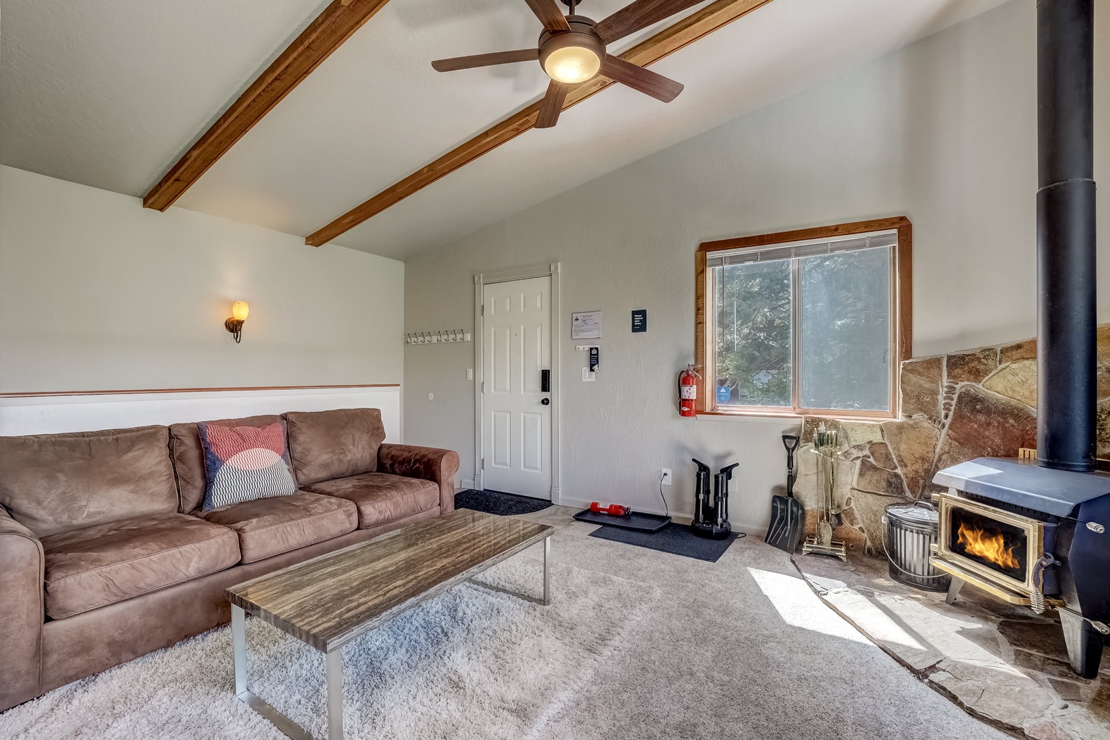 Livingroom with fireplace, and spectacular views