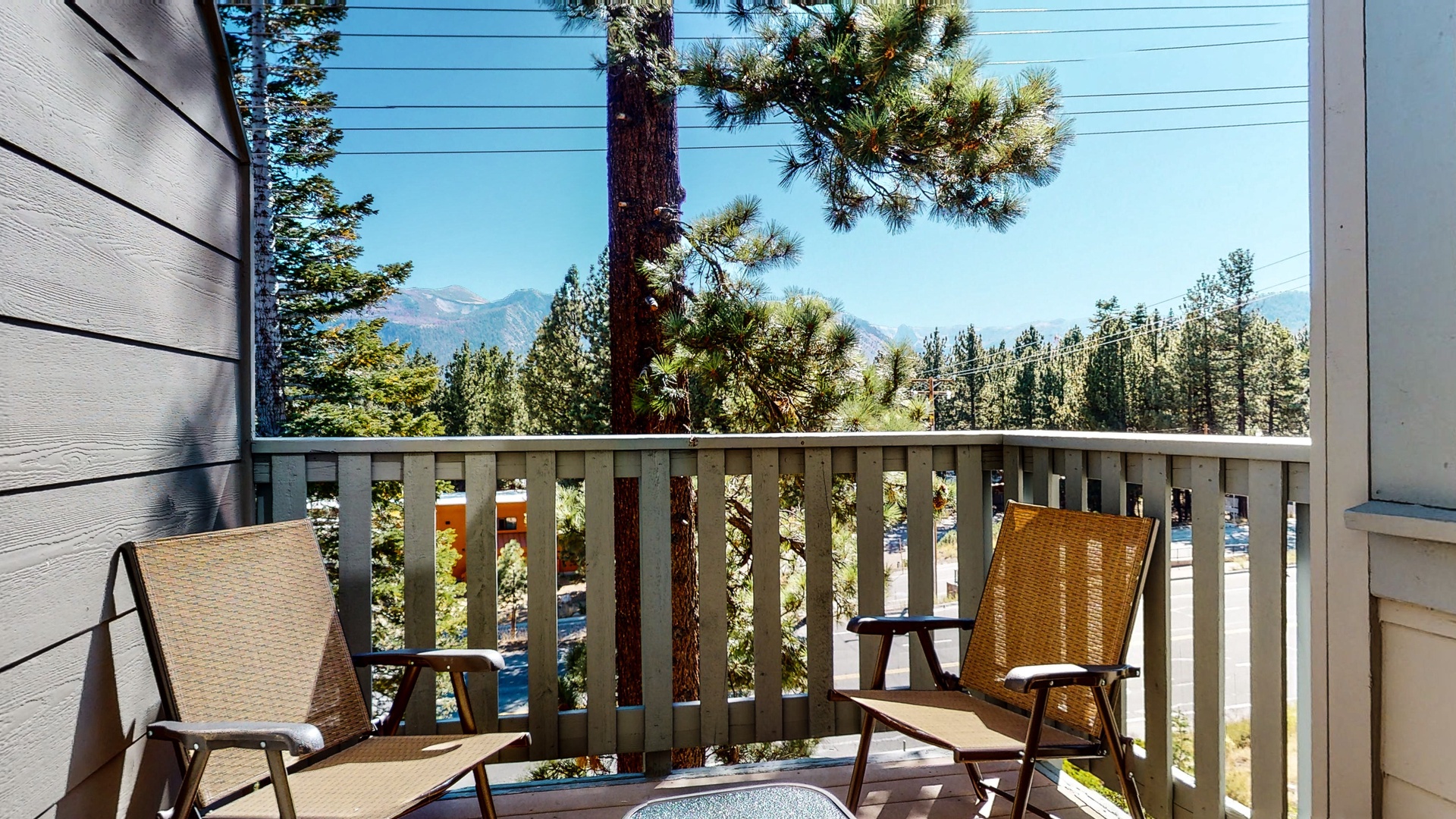 Mammoth forest and mountain views on the balcony!