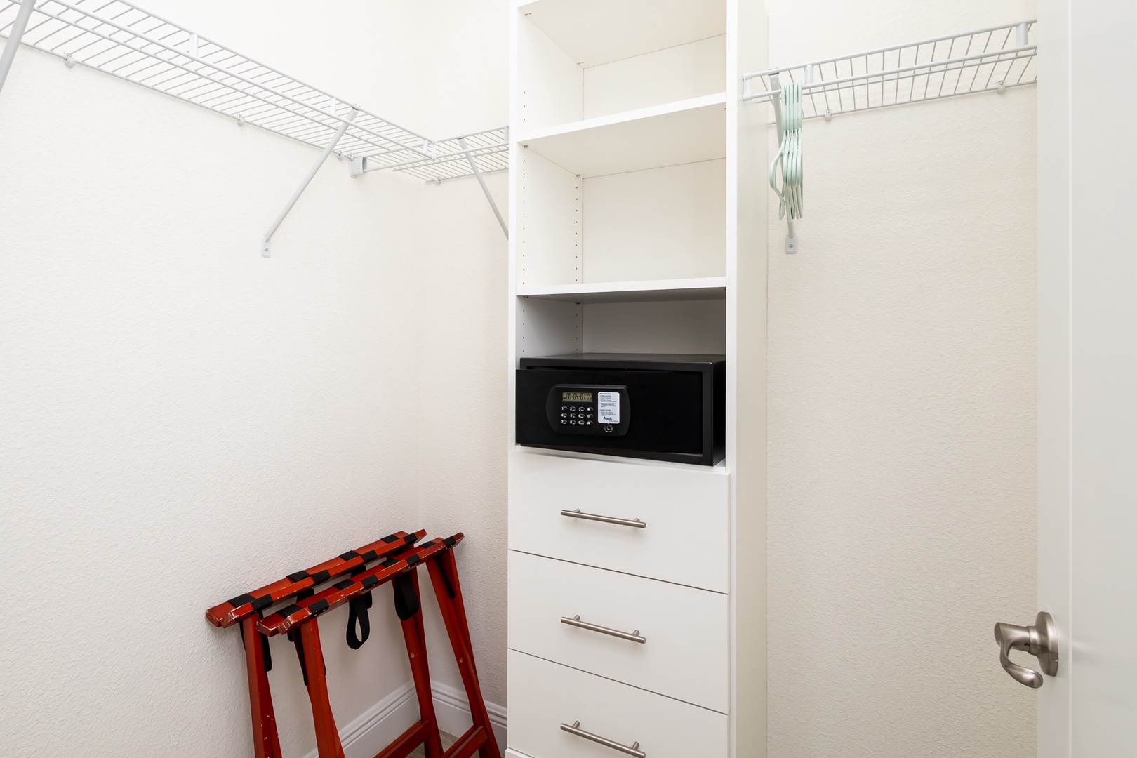 Ample storage and safe available for your ease