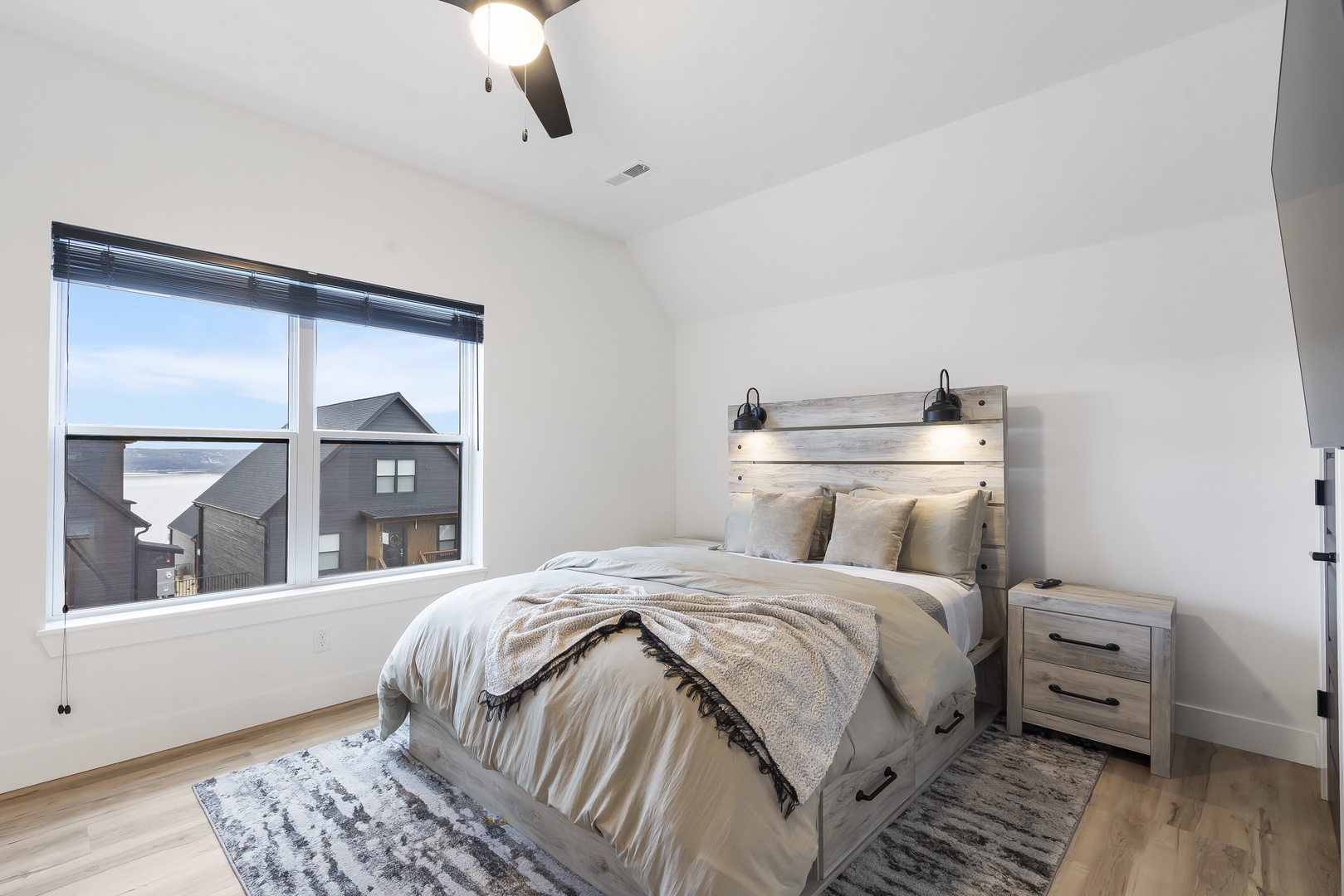 Inviting 2nd-floor retreat with a plush queen bed, private ensuite, & Smart TV