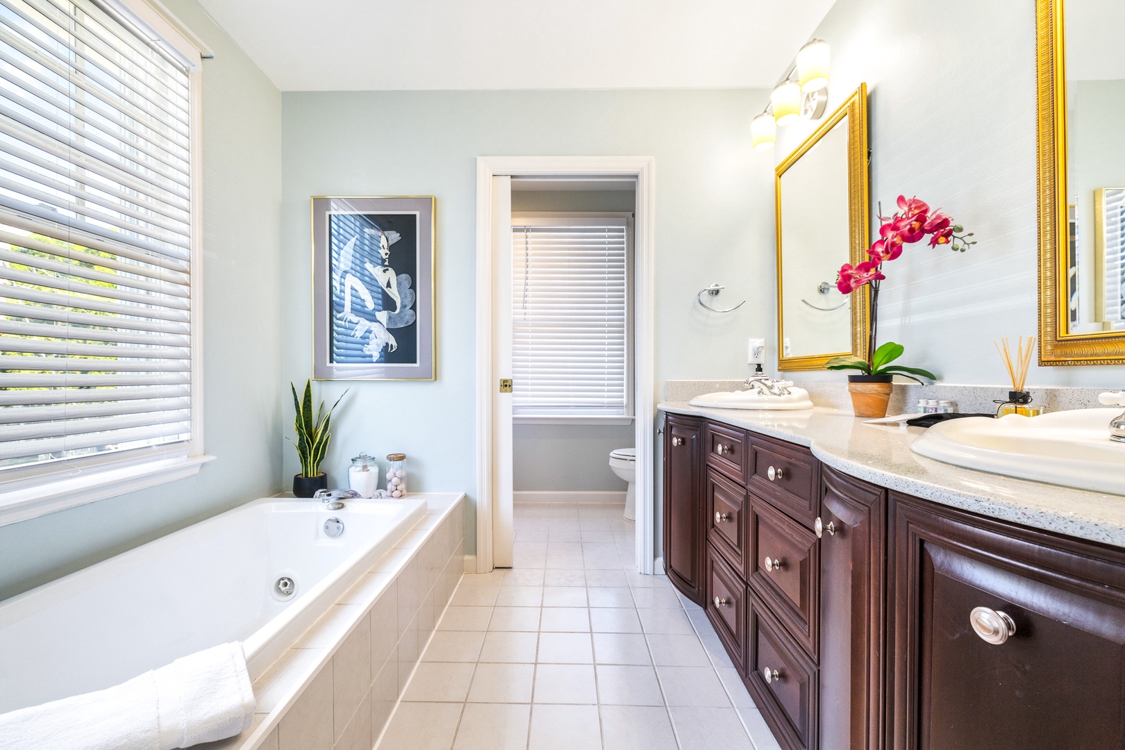 Ensuite bathroom with separate shower and tub