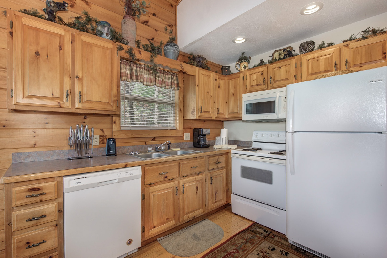 Fully equipped kitchen