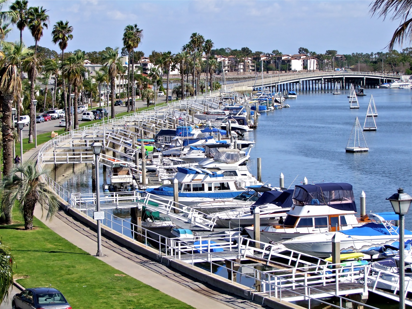 Enjoy being within walking distance to all the fantastic attractions Long Beach has to offer!