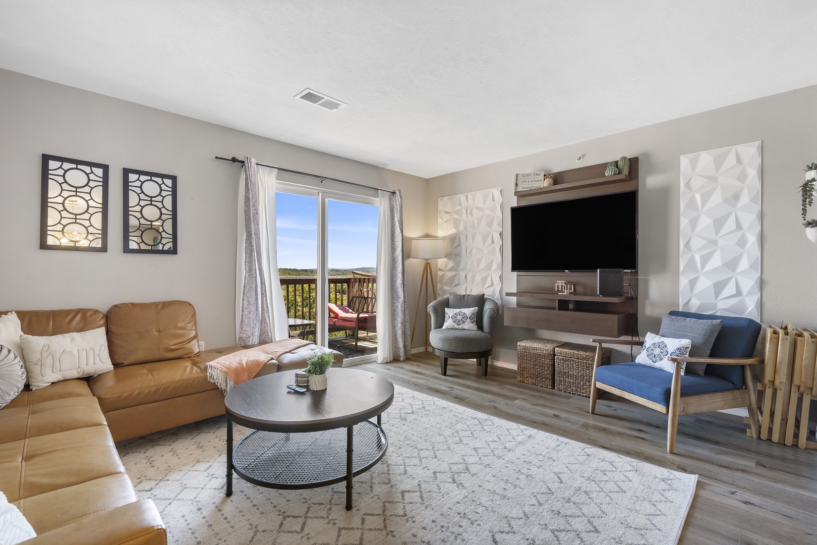 Living room with SmartTV
