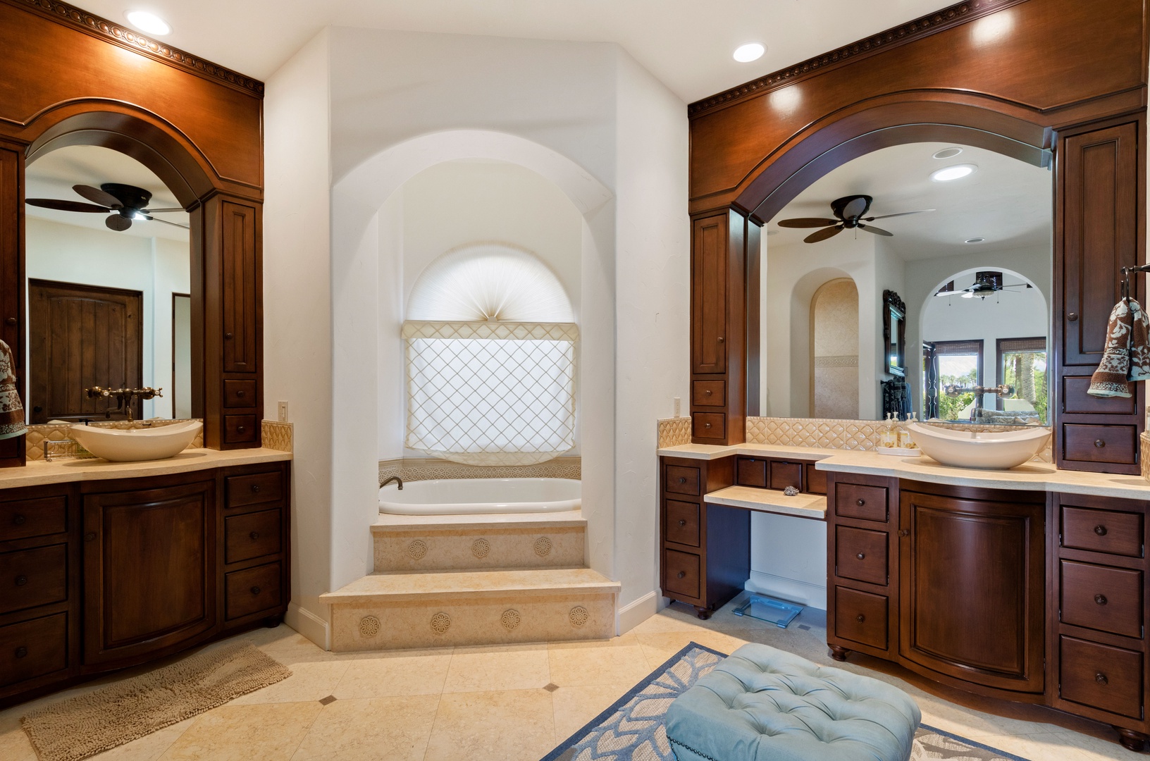 Bathroom #1 Shower and Tub En-Suite to bedroom #1