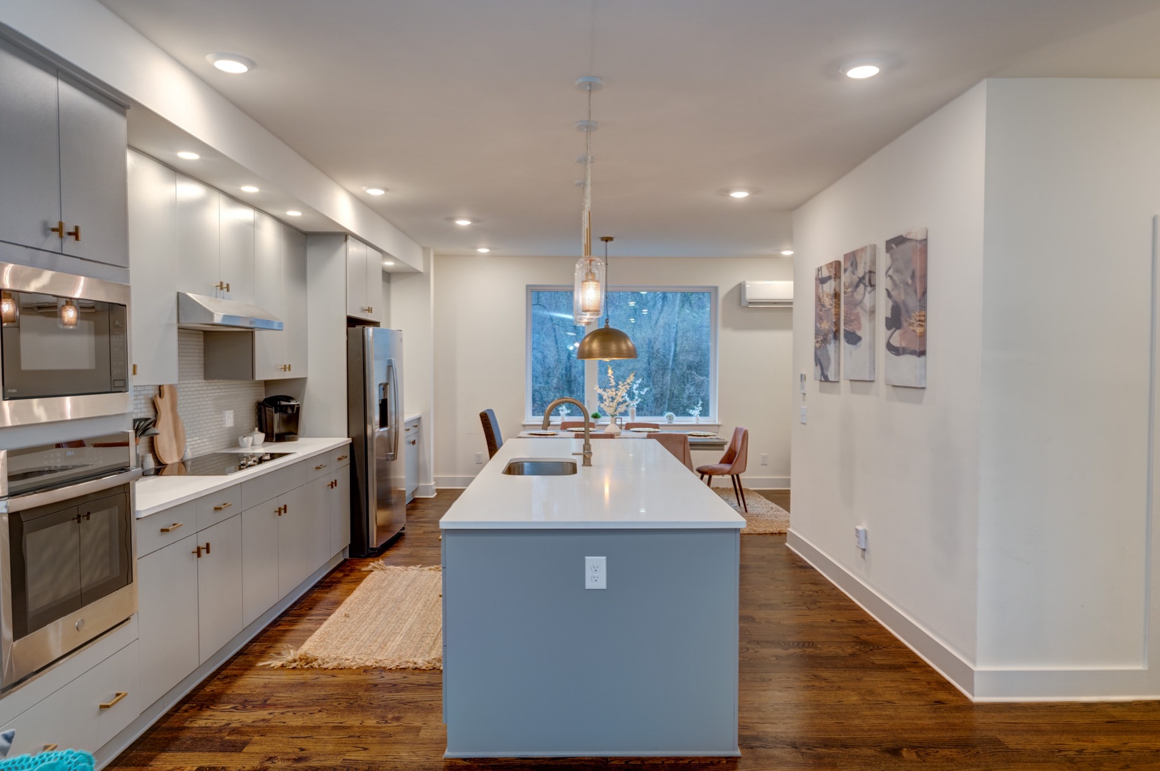 Fully equipped kitchen