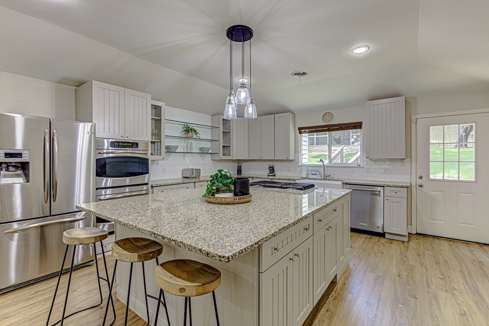 The spacious, elegant kitchen offers all the comforts of home