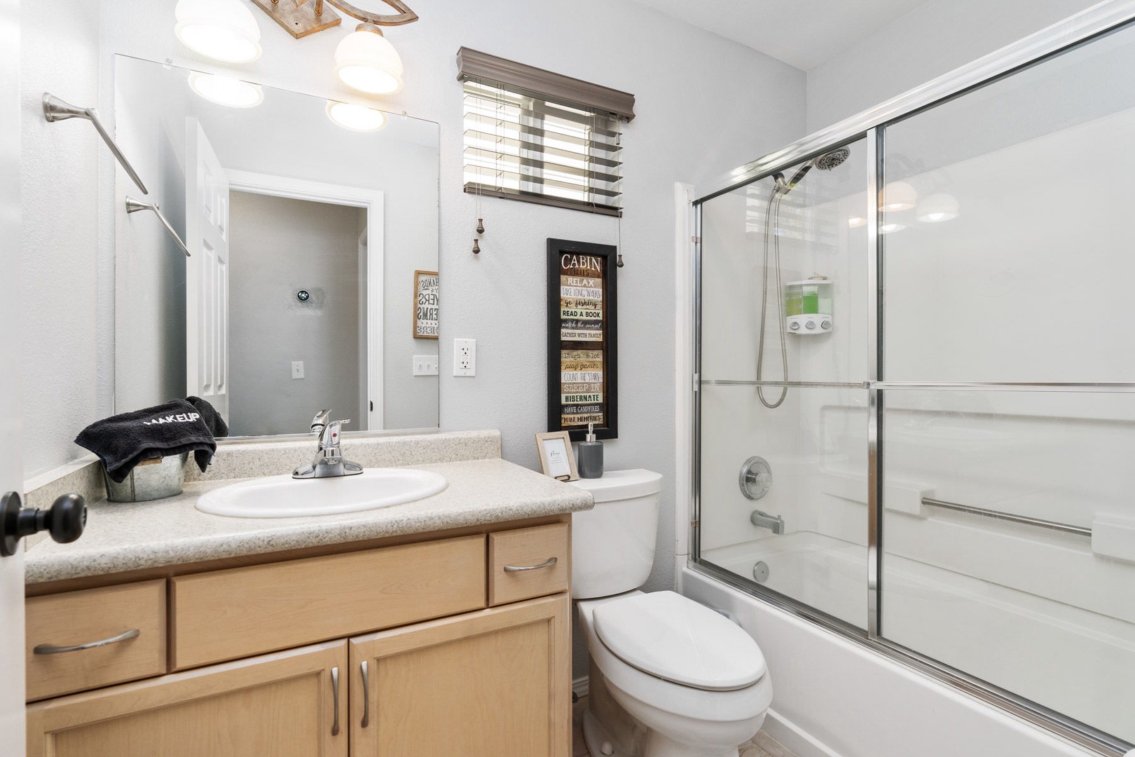 Bathroom #1 Shower/Tub Combo