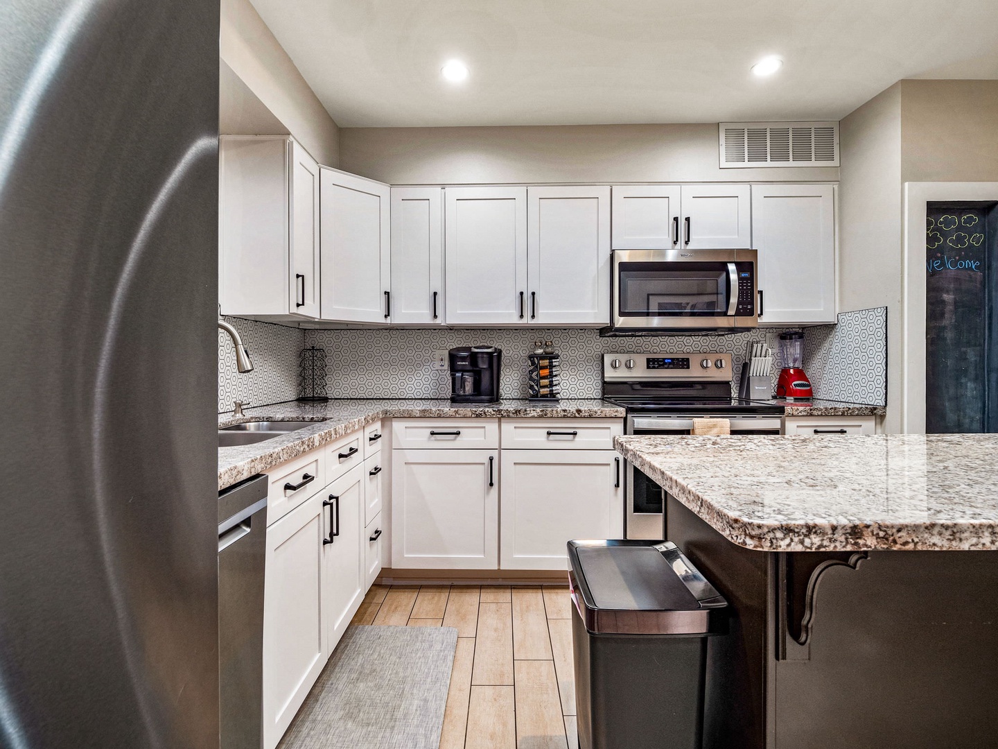 Fully equipped kitchen