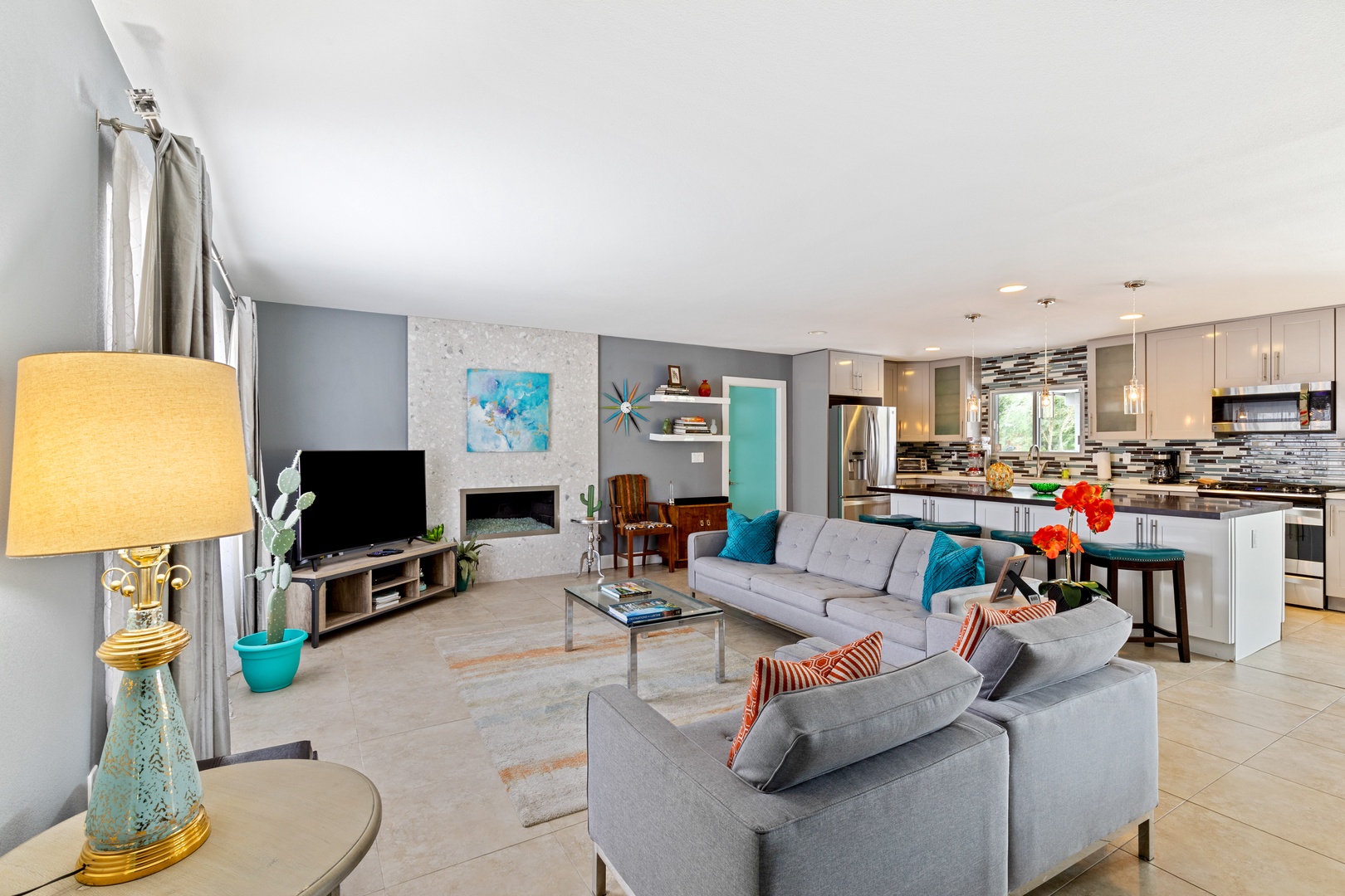 Open living space with ample seating