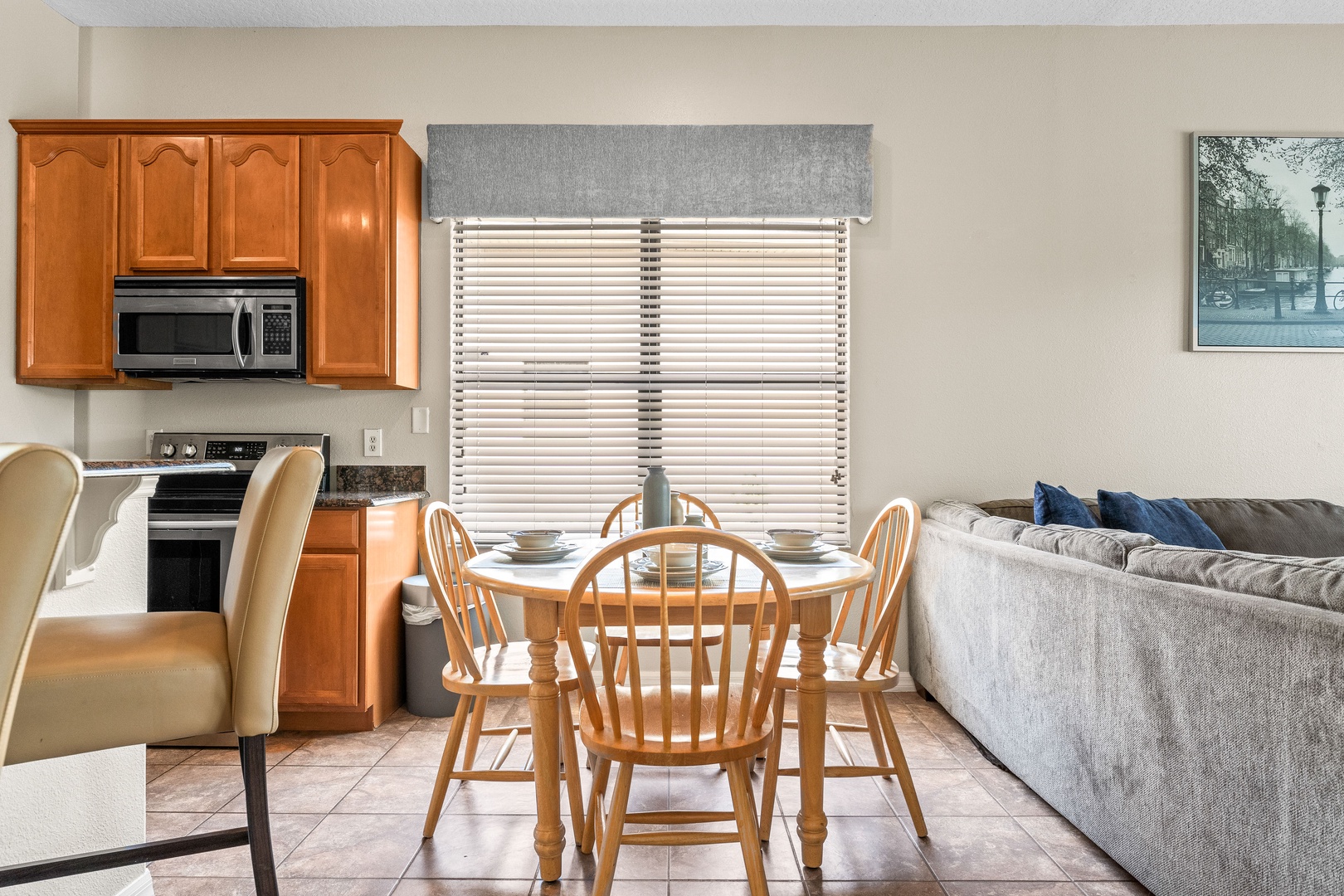 Charming breakfast nook for 4, morning coffee