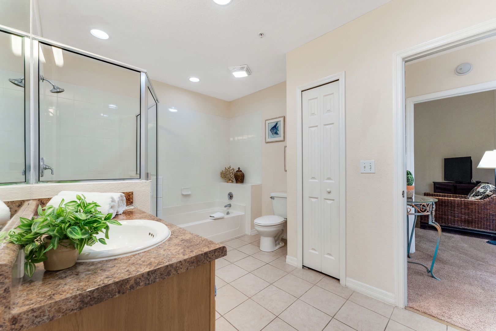 Ensuite bathroom with separate shower, and tub