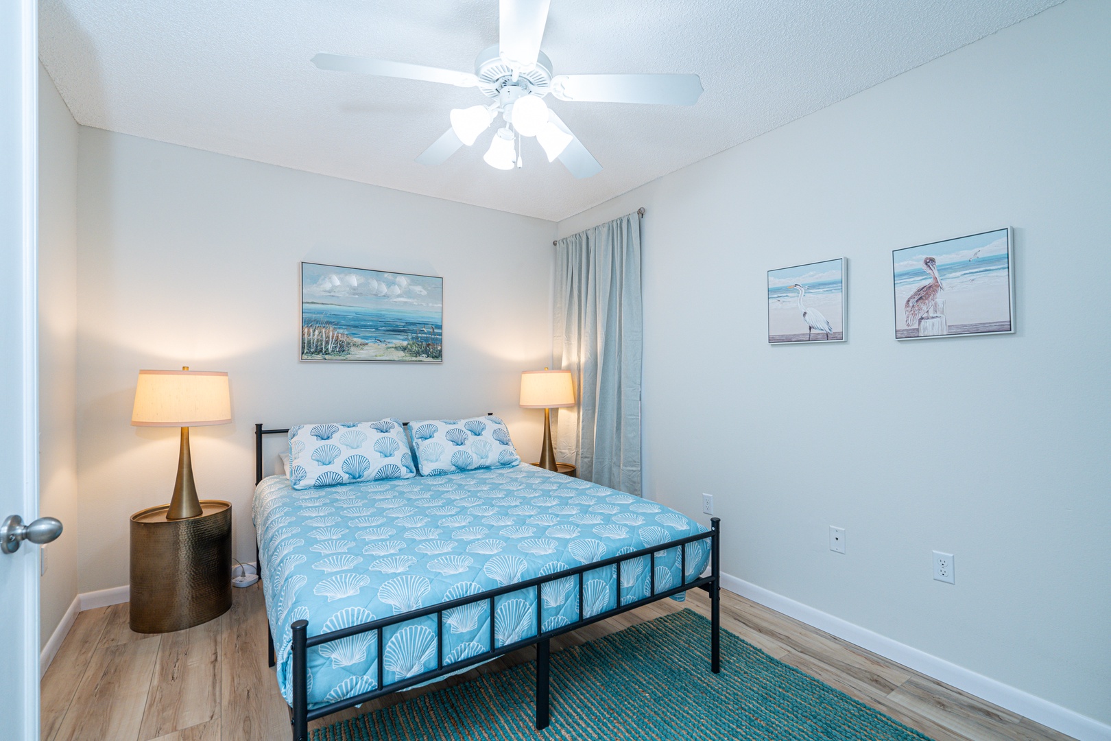 Hear the waves crashing in the 2nd bedroom, with a queen bed & smart TV