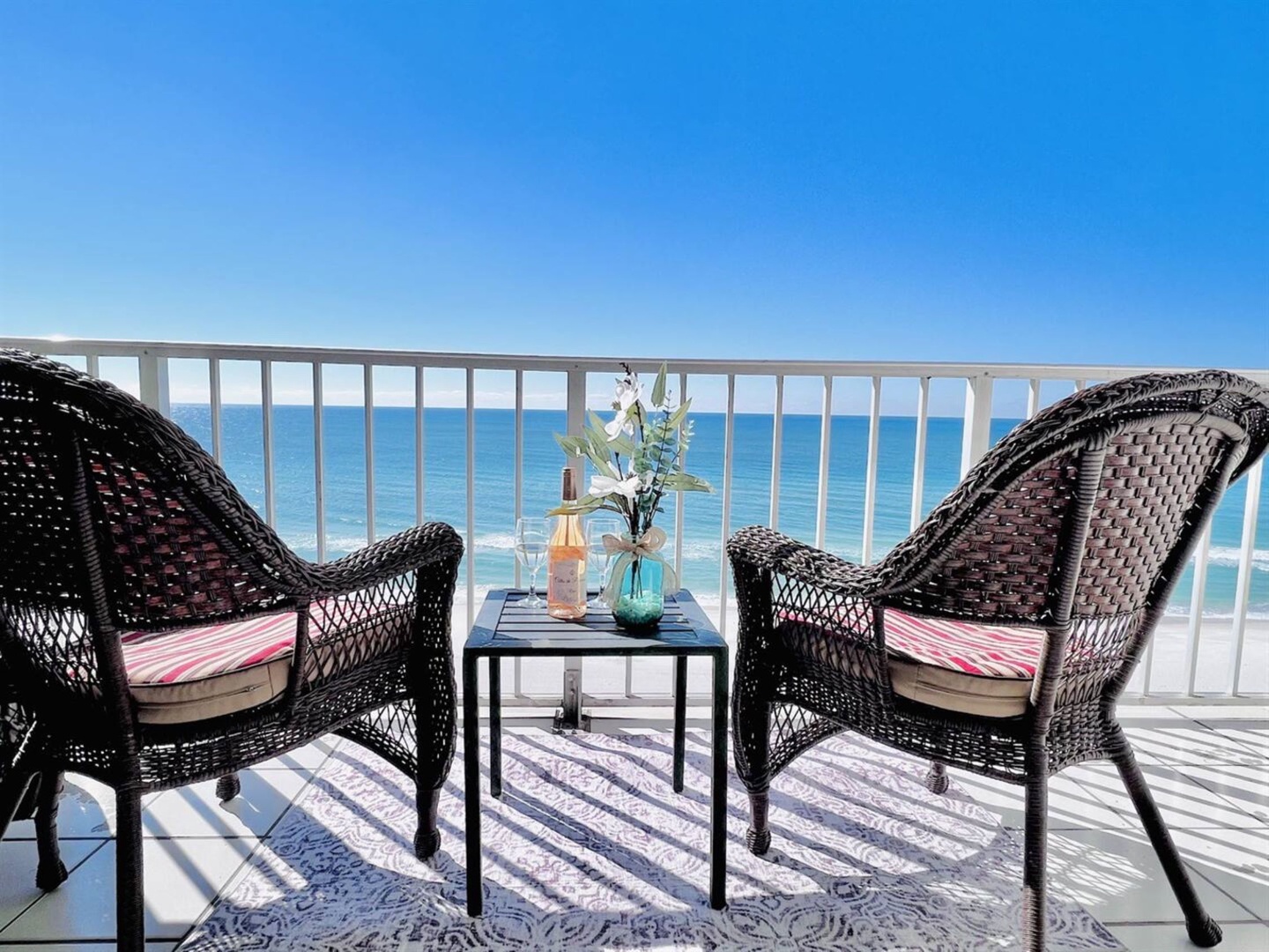 Balcony with amazing panoramic ocean views and outdoor seating