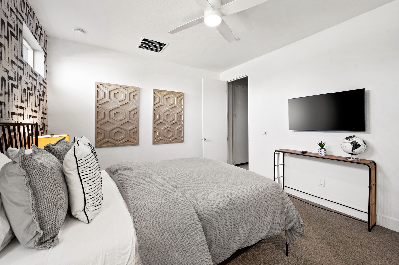 Bedroom 4 with Queen bed, and TV