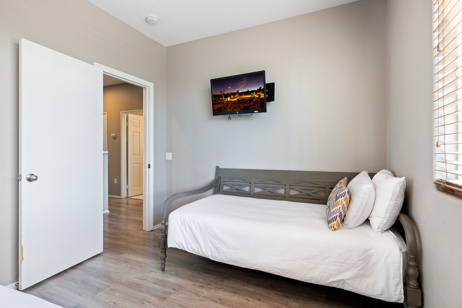 Bonus room 2 with Queen bed, Twin bed, and Smart TV