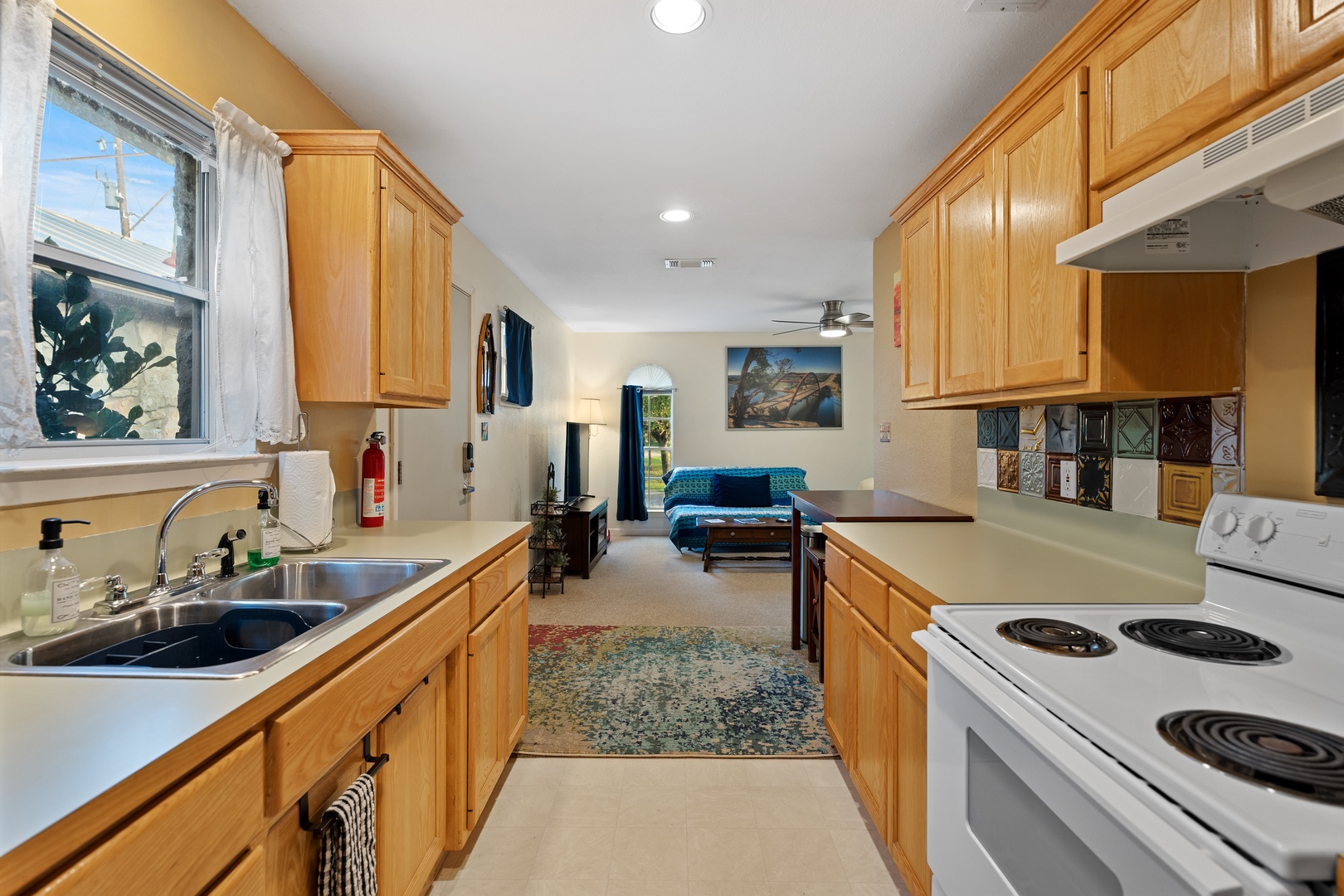 Guests staying in this casita will enjoy a streamlined, well-equipped kitchen