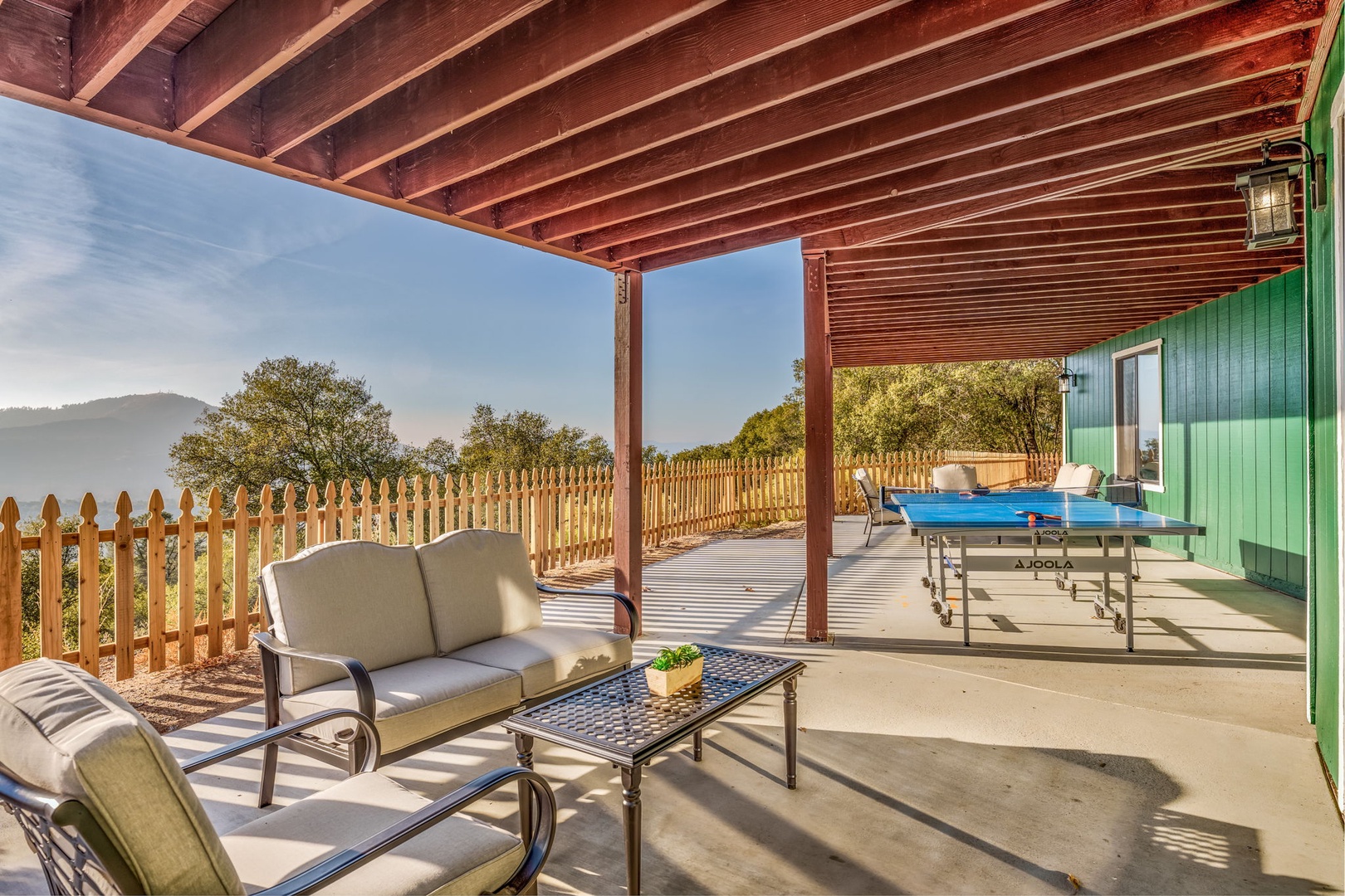 Sweeping mountain views will astound from both levels of the spacious back deck