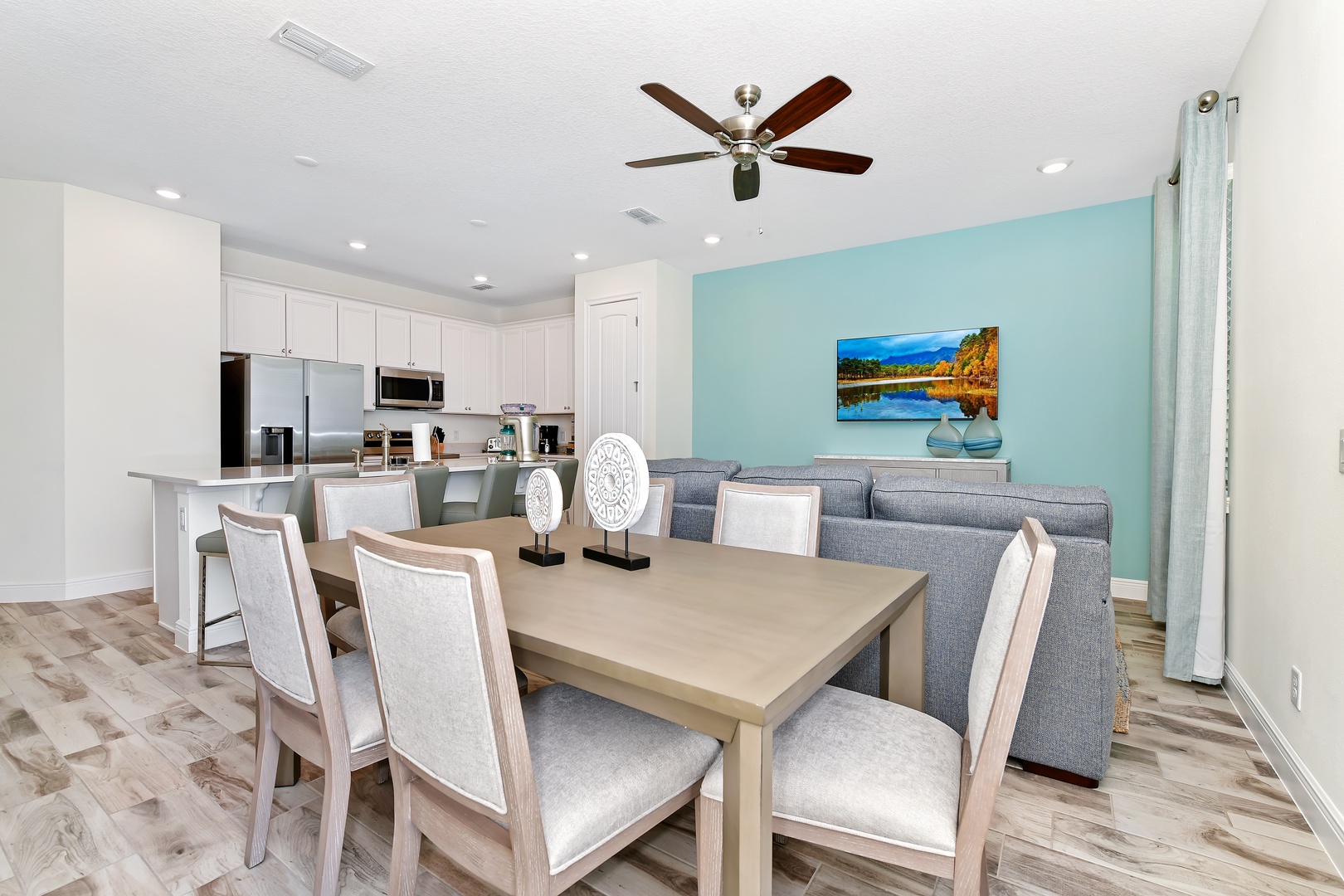 Gather for meals with family & friends at the dining table, seating 6