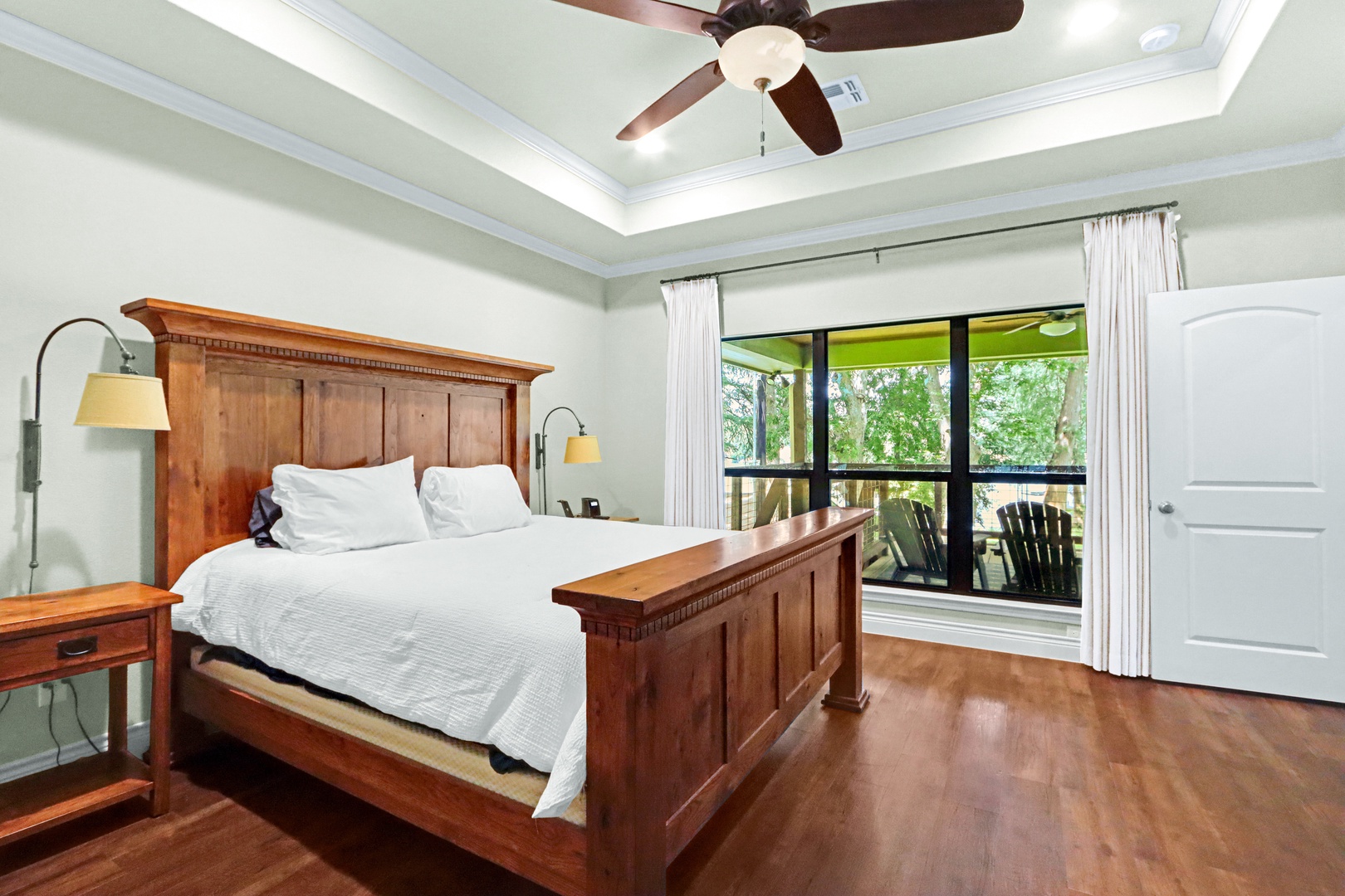 Indulge in comfort with the 3rd bedroom’s king bed, smart TV, & ensuite