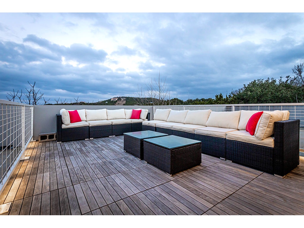 Large rooftop deck with ample seating