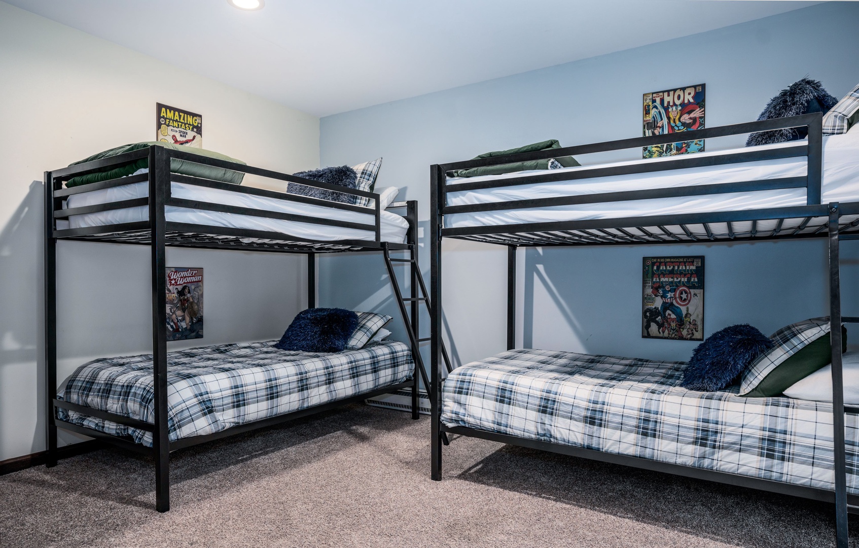 The final bedroom includes 2 twin-over-twin bunkbeds and a Smart TV