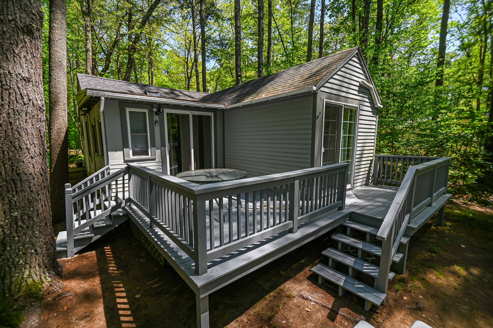 Each bedroom has deck access