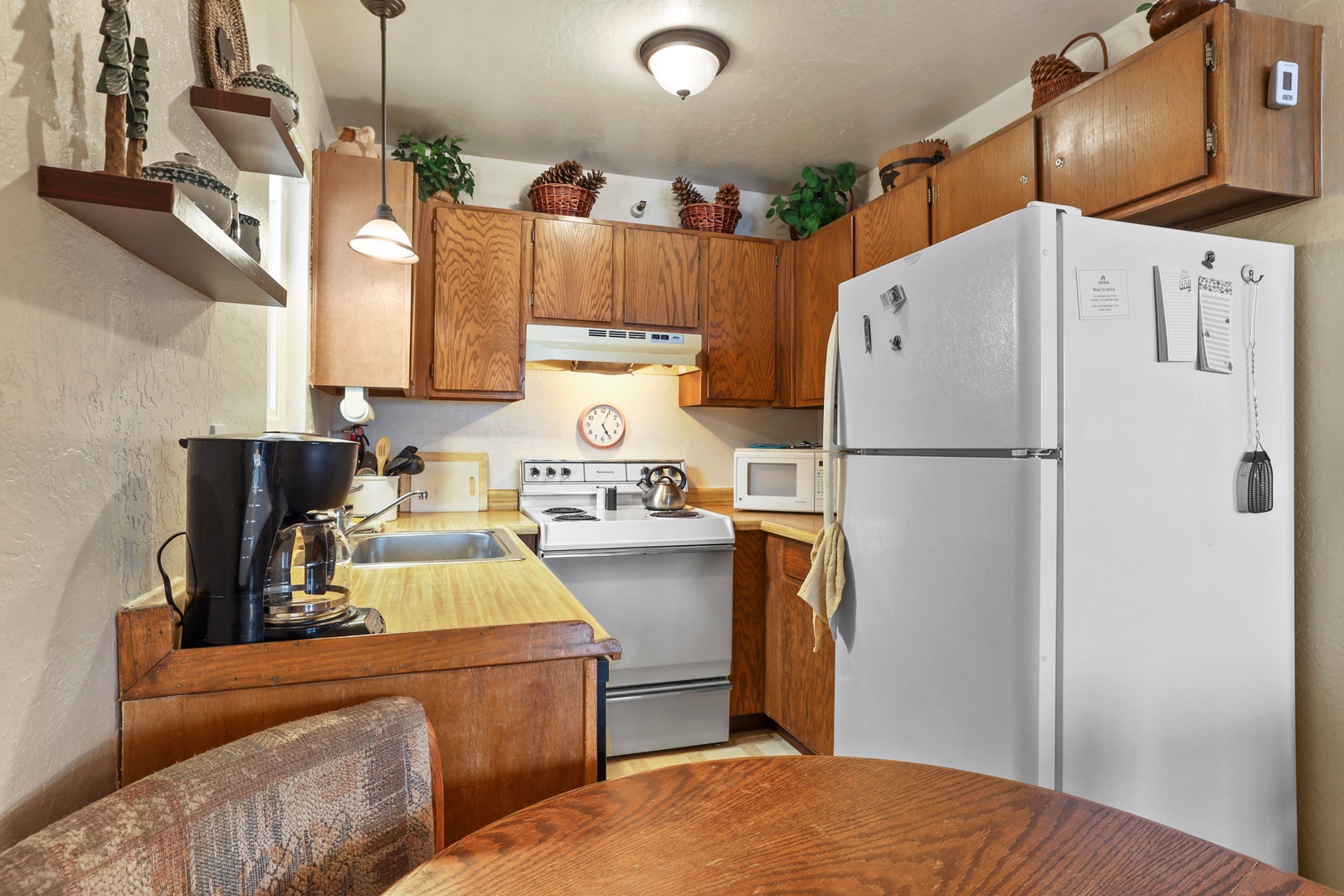 The kitchen offers lots of counter space and convenient amenities