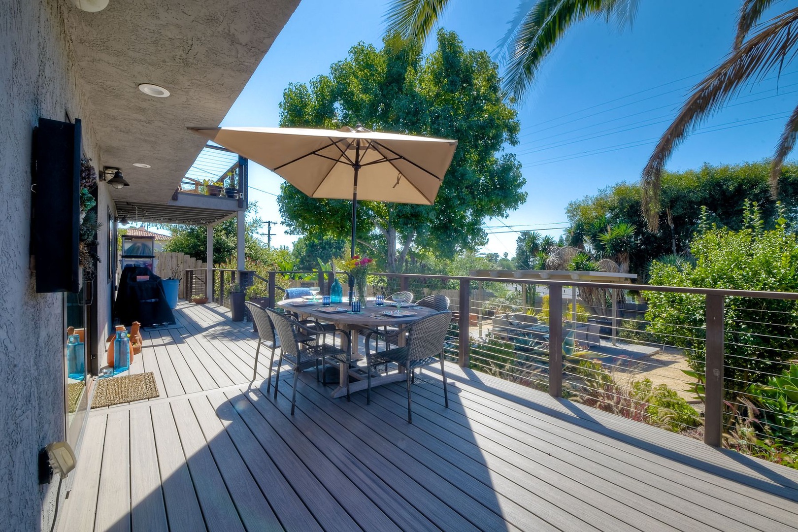 Relax in the sunshine or dine al fresco on the back deck