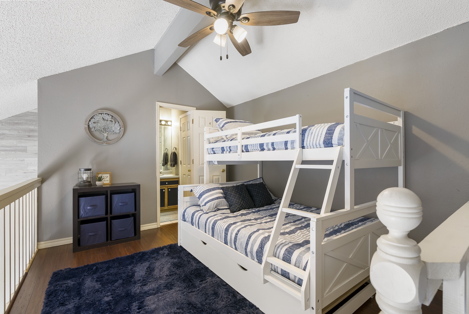 Loft bedroom with Twin/Full bunk bed, Smart TV, and en-suite