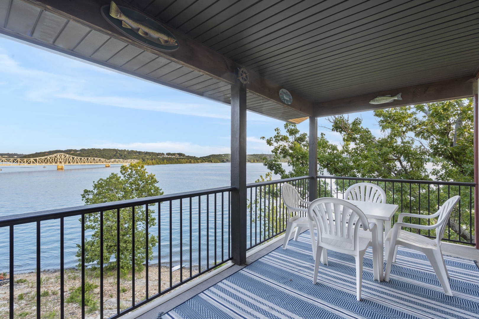 Outdoor seating in the balcony