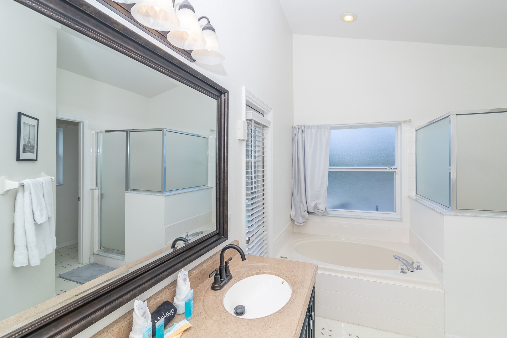 En-Suite to Bedroom #3