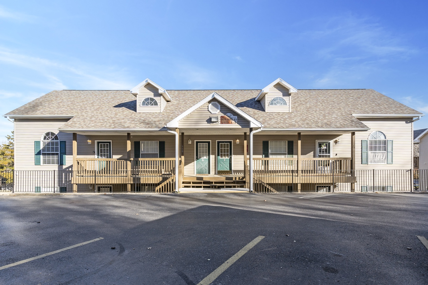 Adorable Fall Creek Condo