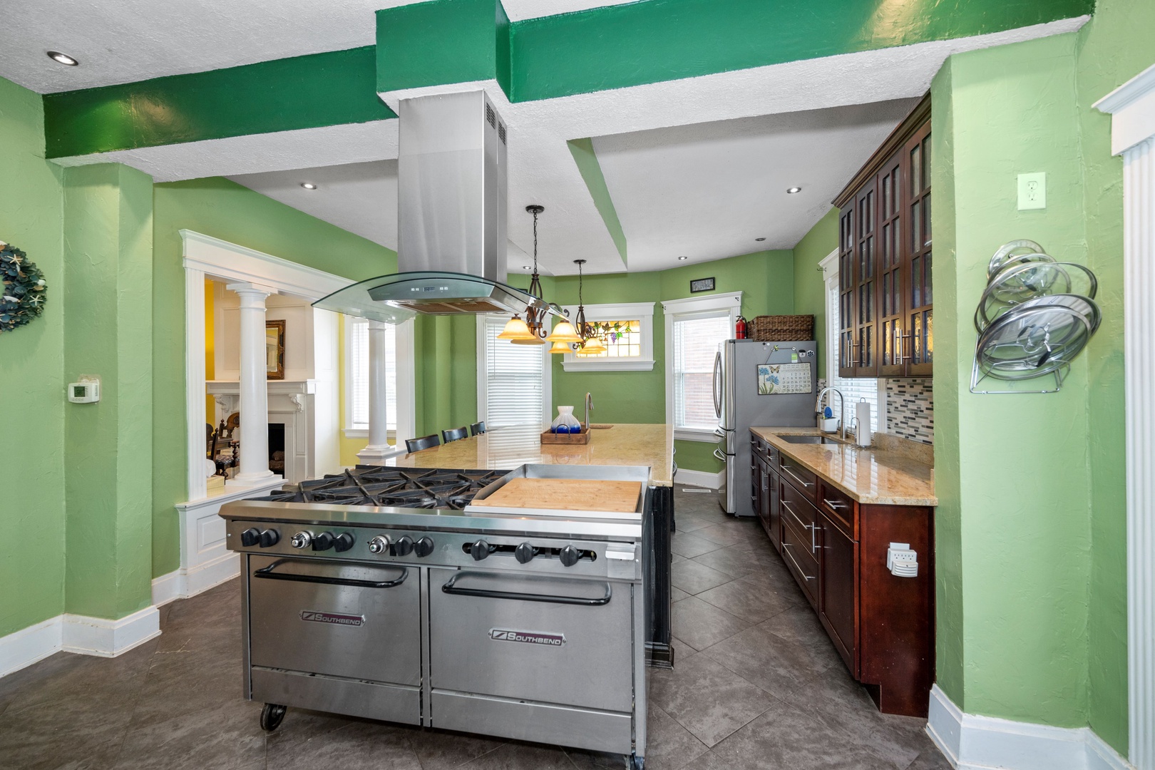 The kitchen is a chef’s dream, with loads of space & high-end amenities