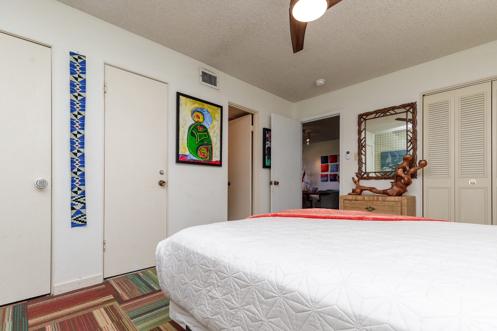 Bedroom with Queen Bed and attached En-Suite