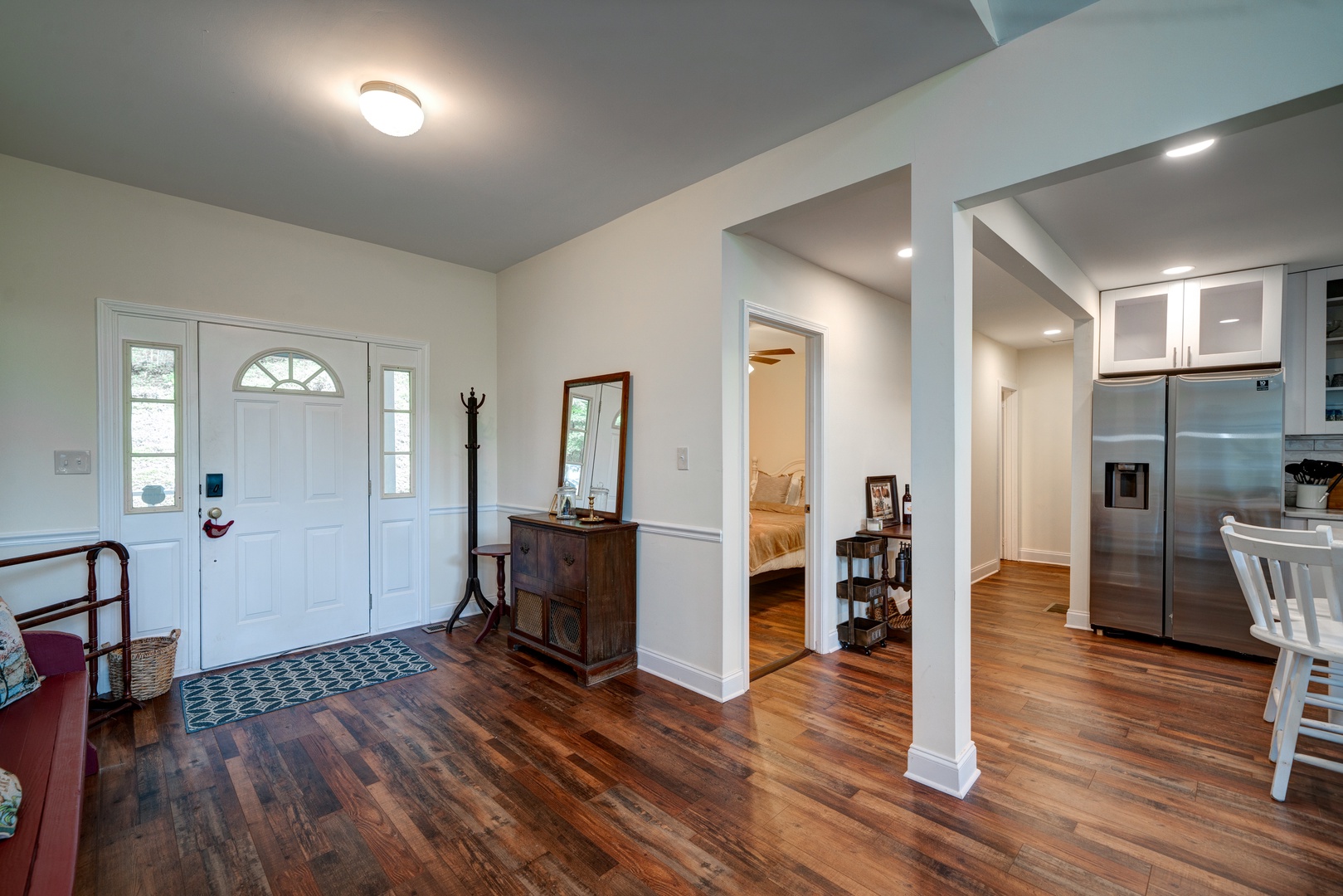 A bright, cheerful entryway will welcome you home