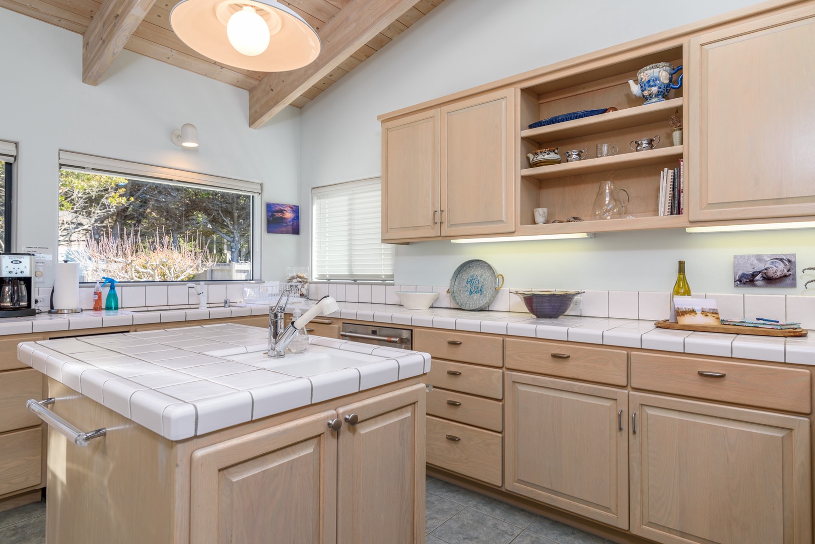 Kitchen island with sink