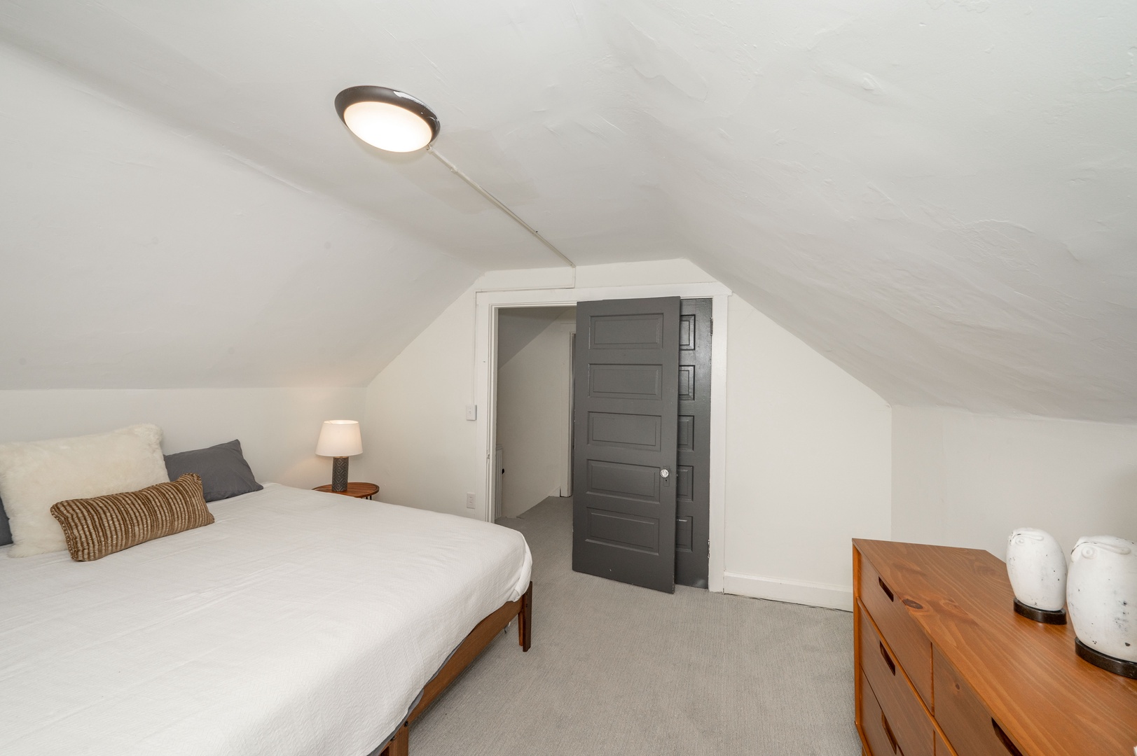 Apt 2 – The 2nd of 2 queen bedrooms, with a dresser & loads of space