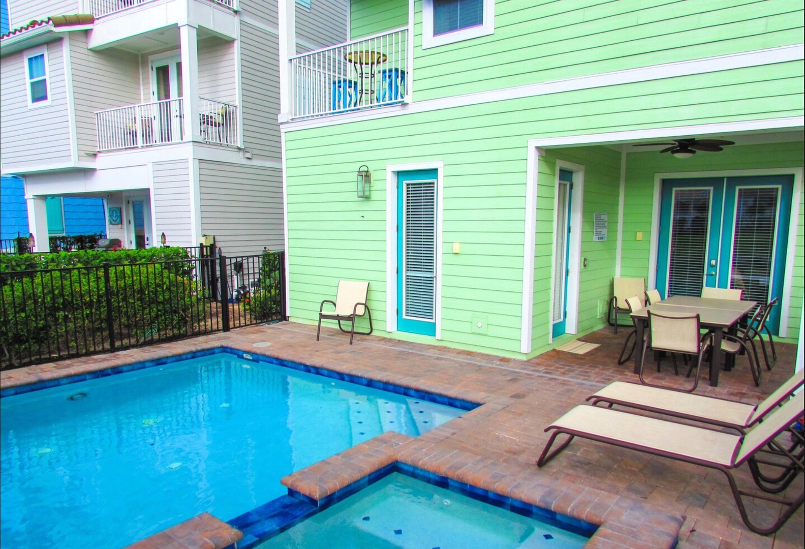 Make a splash in the private pool or soak your cares away in the bubbling hot tub!