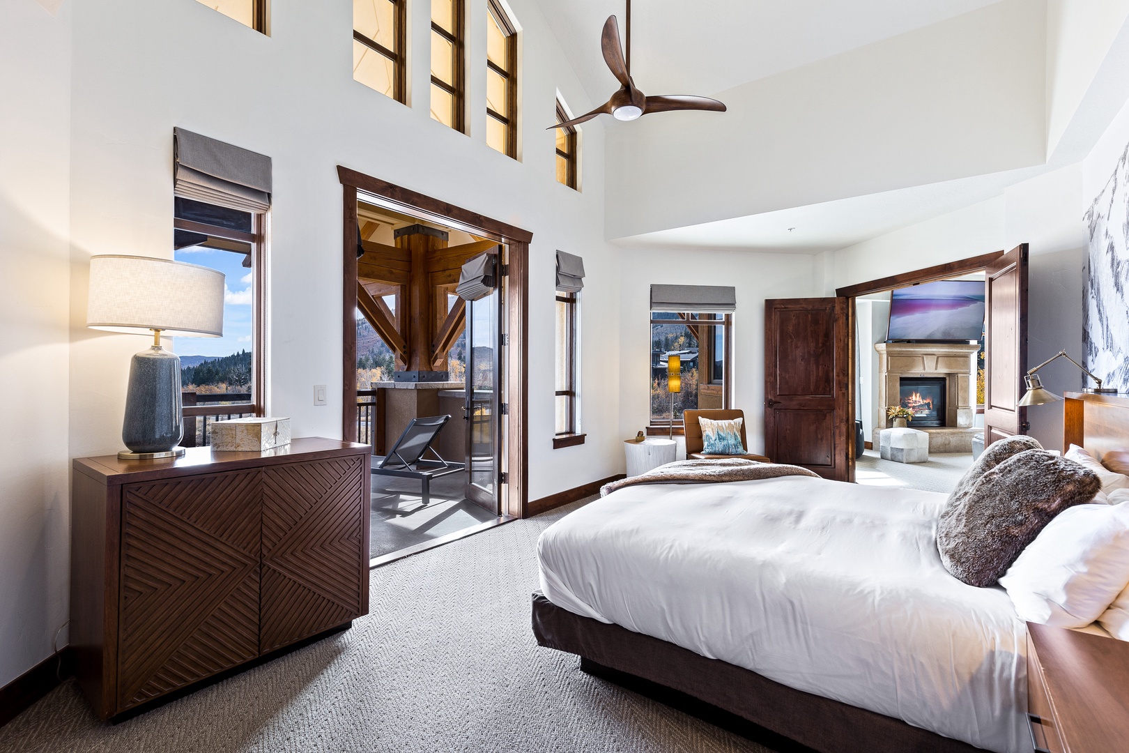 Master Bedroom w/ Fireplace, King Bed, Private Balcony & En-Suite