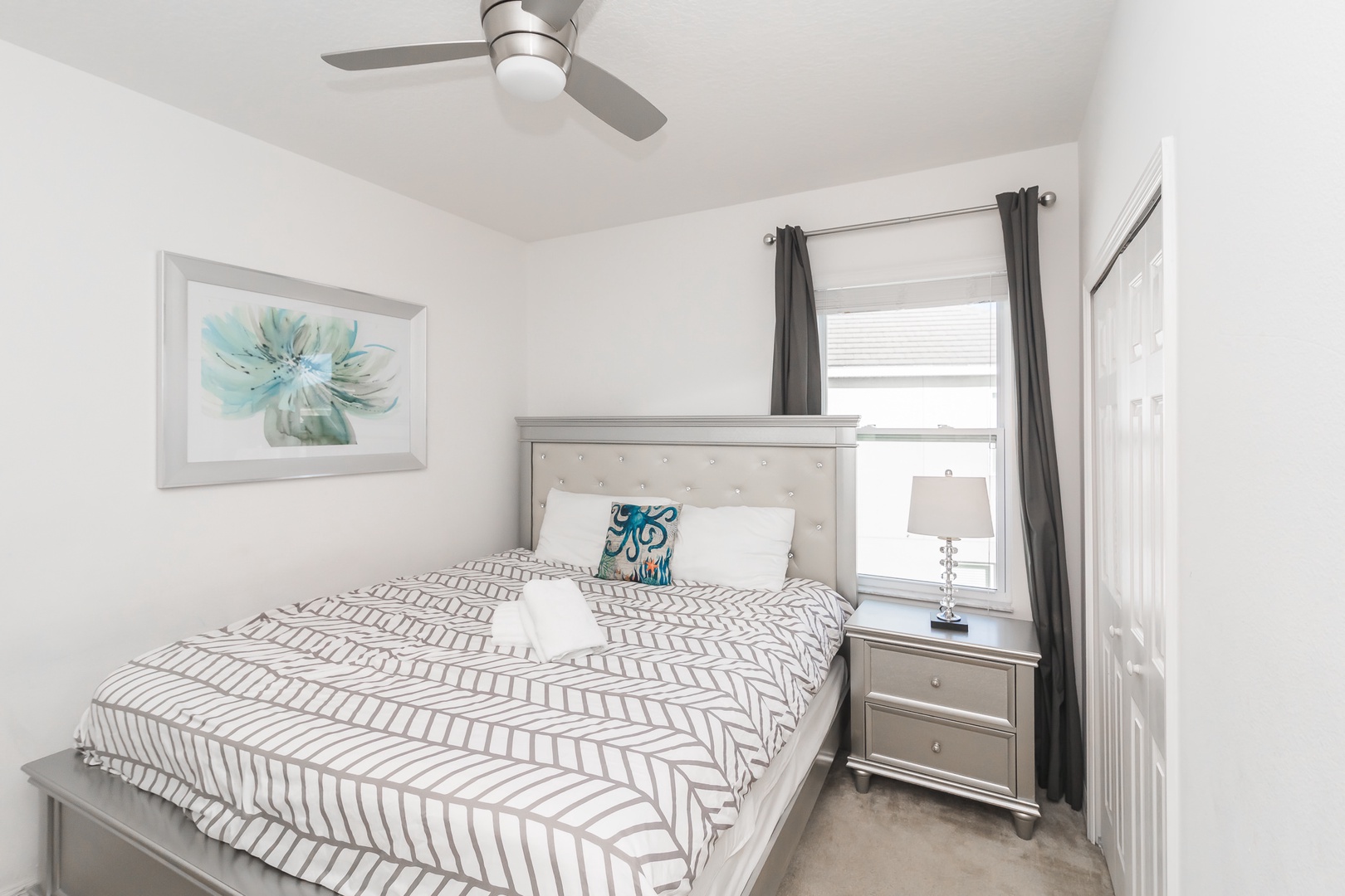 Bedroom 7 with Queen bed, And TV (2nd floor)