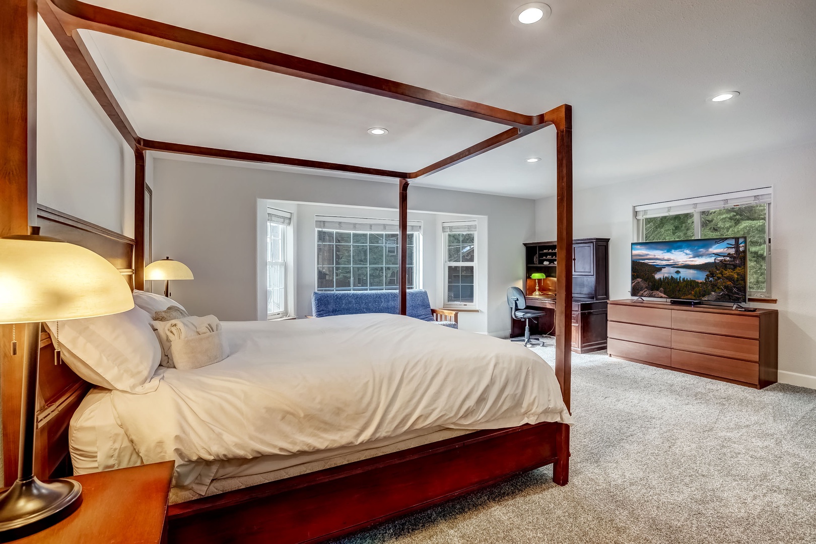 Master bedroom: King bed w/ TV (upstairs)
