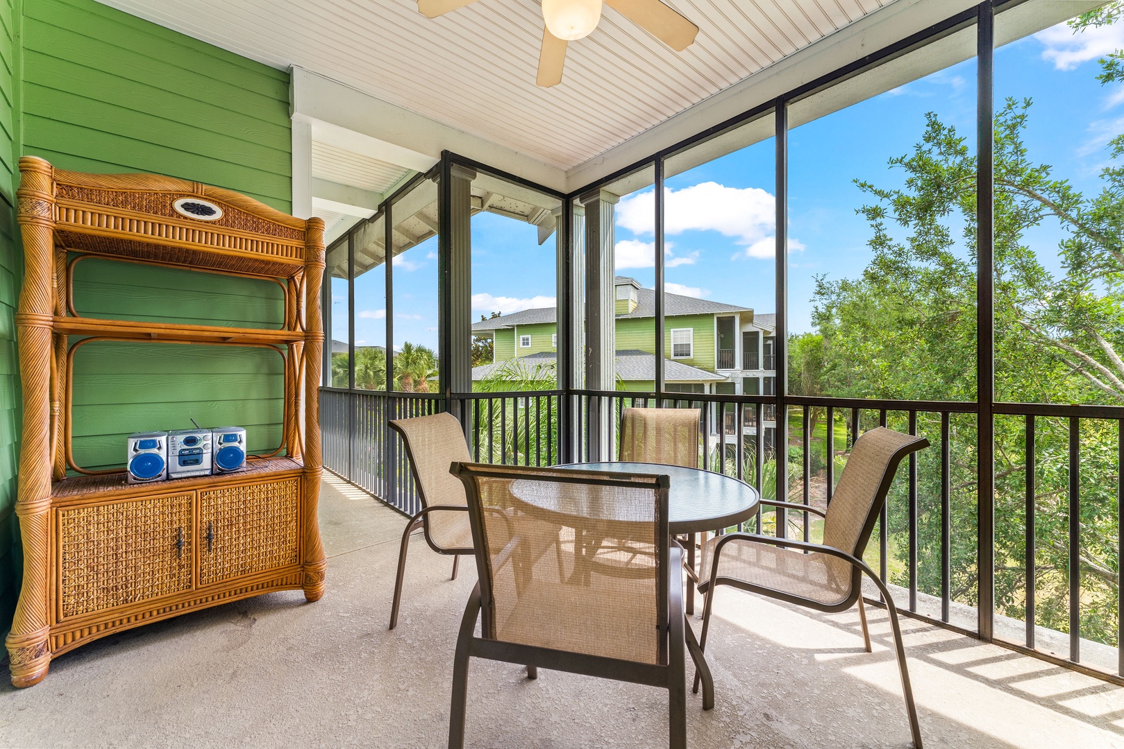 Screened with table for 4 enjoy a drink or meal with friends!