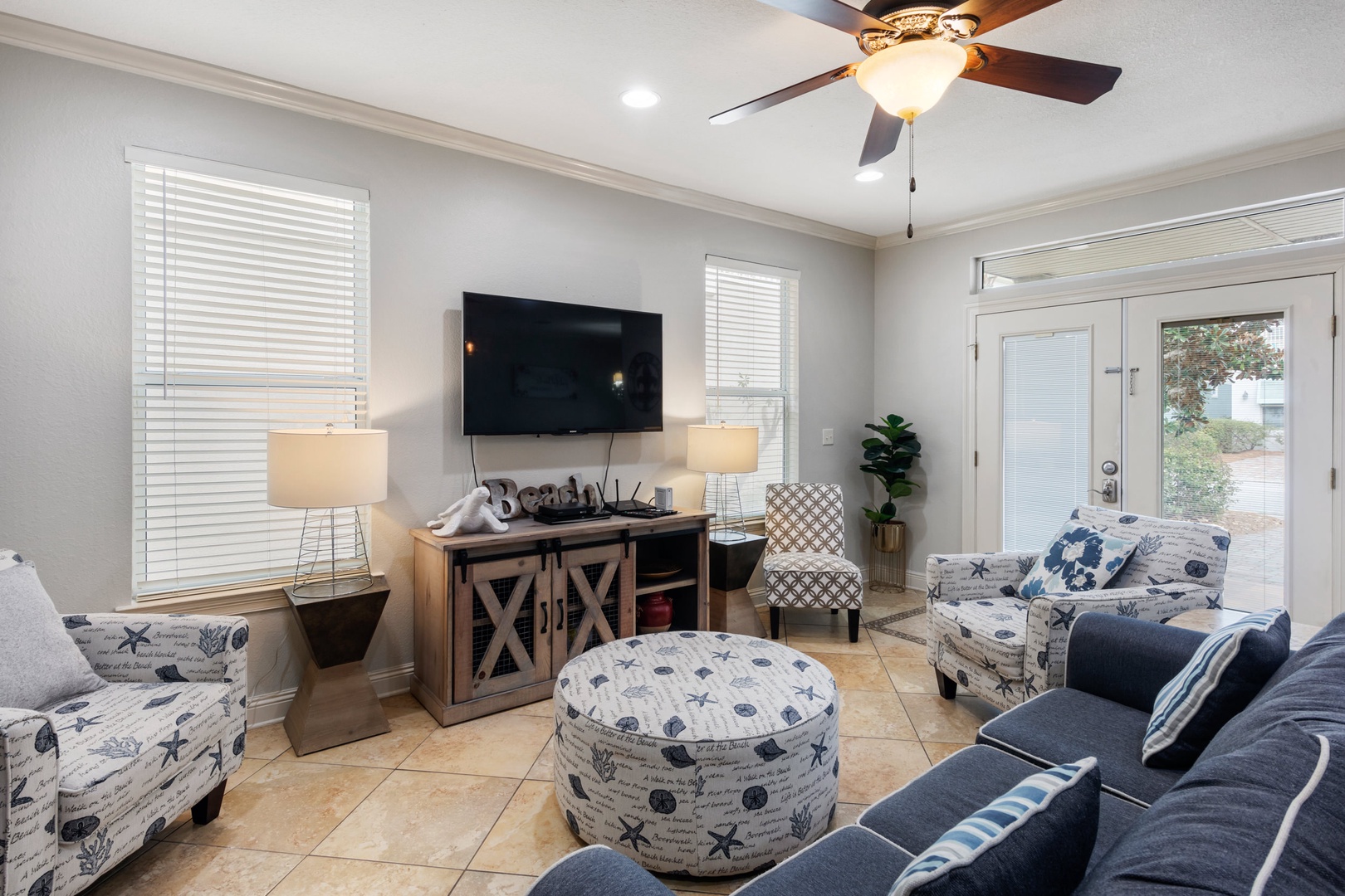 Cozy and spacious living area with TV