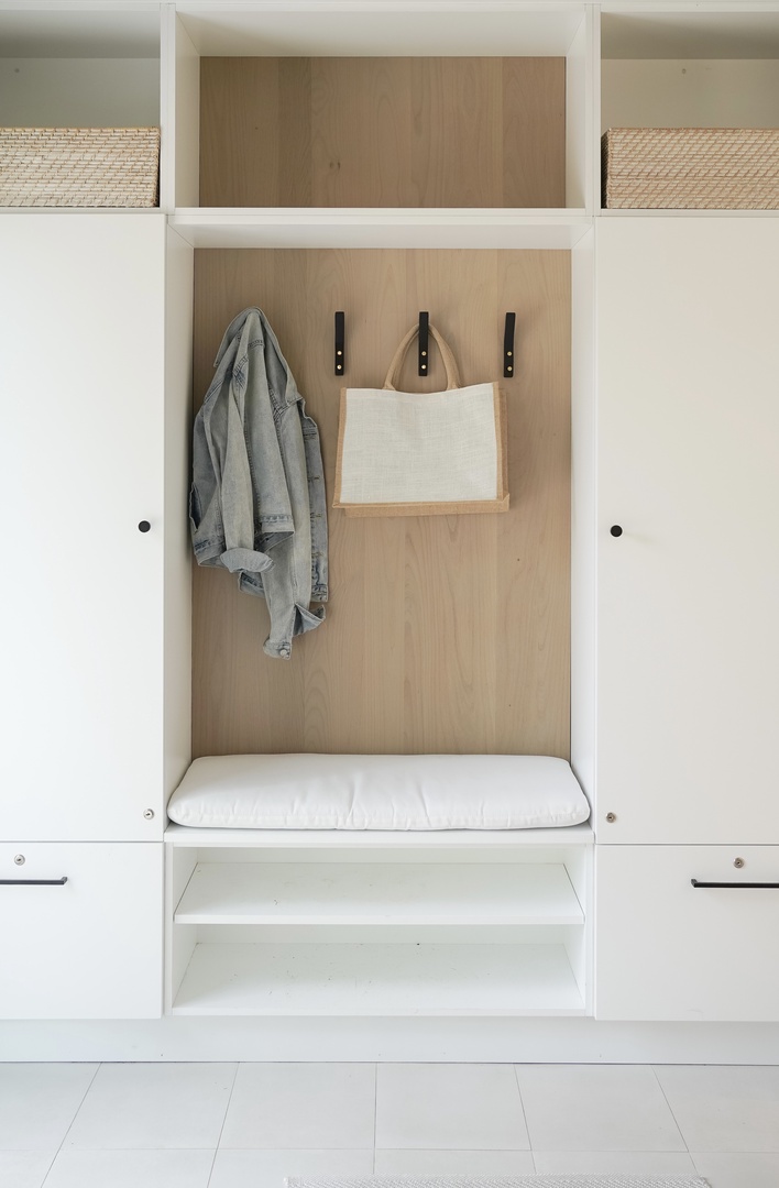 Dual space - sitting nook or hang your personals in this space