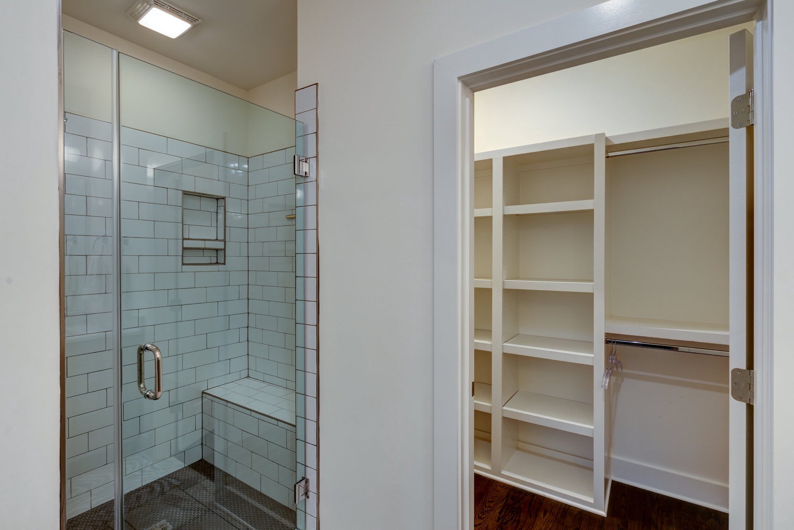 Bathroom #2 with Shower En-Suite to Bedroom #2