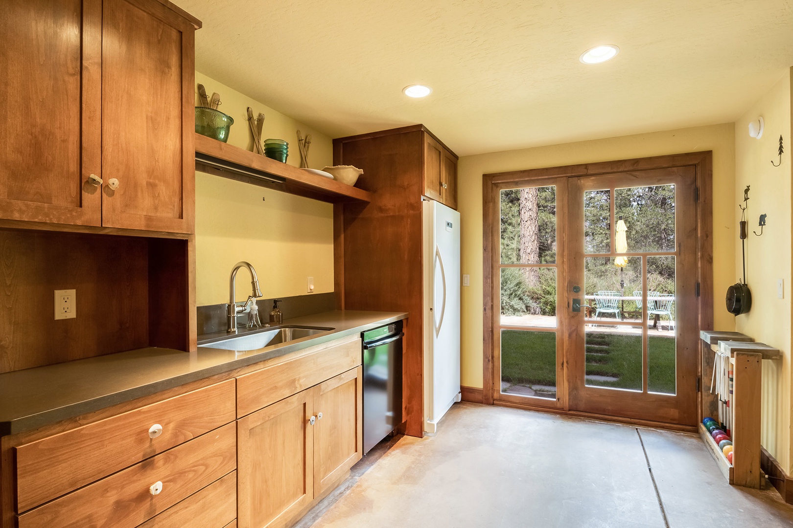 Kitchenette area off of the patio