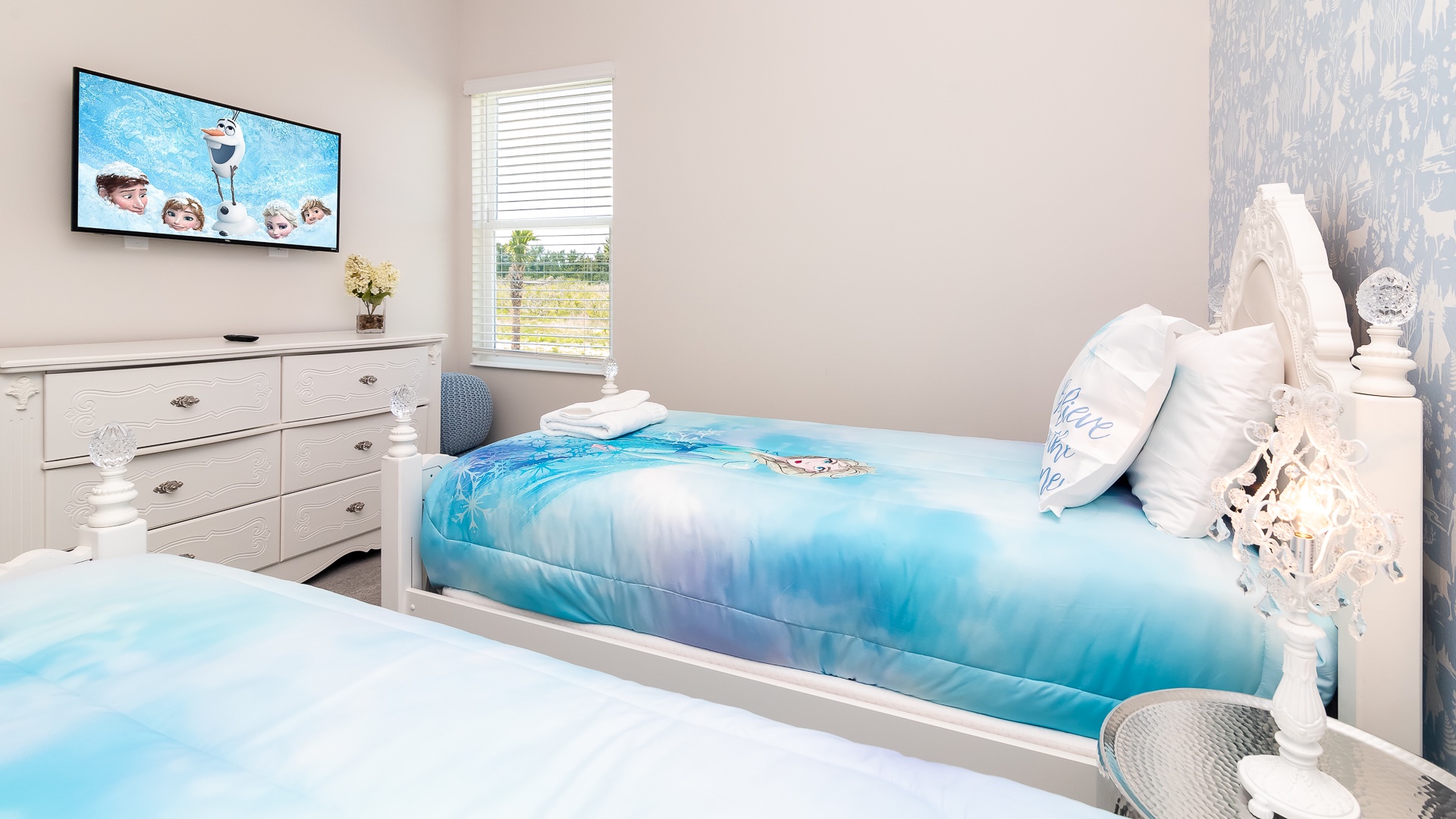 Bedroom #6 with Twin Beds