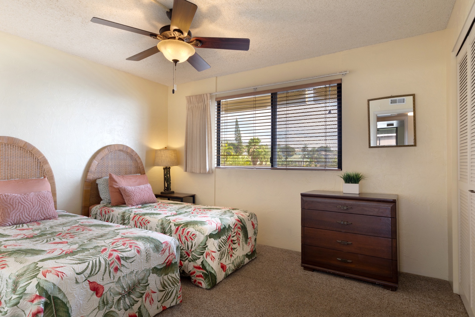 Guest bedroom